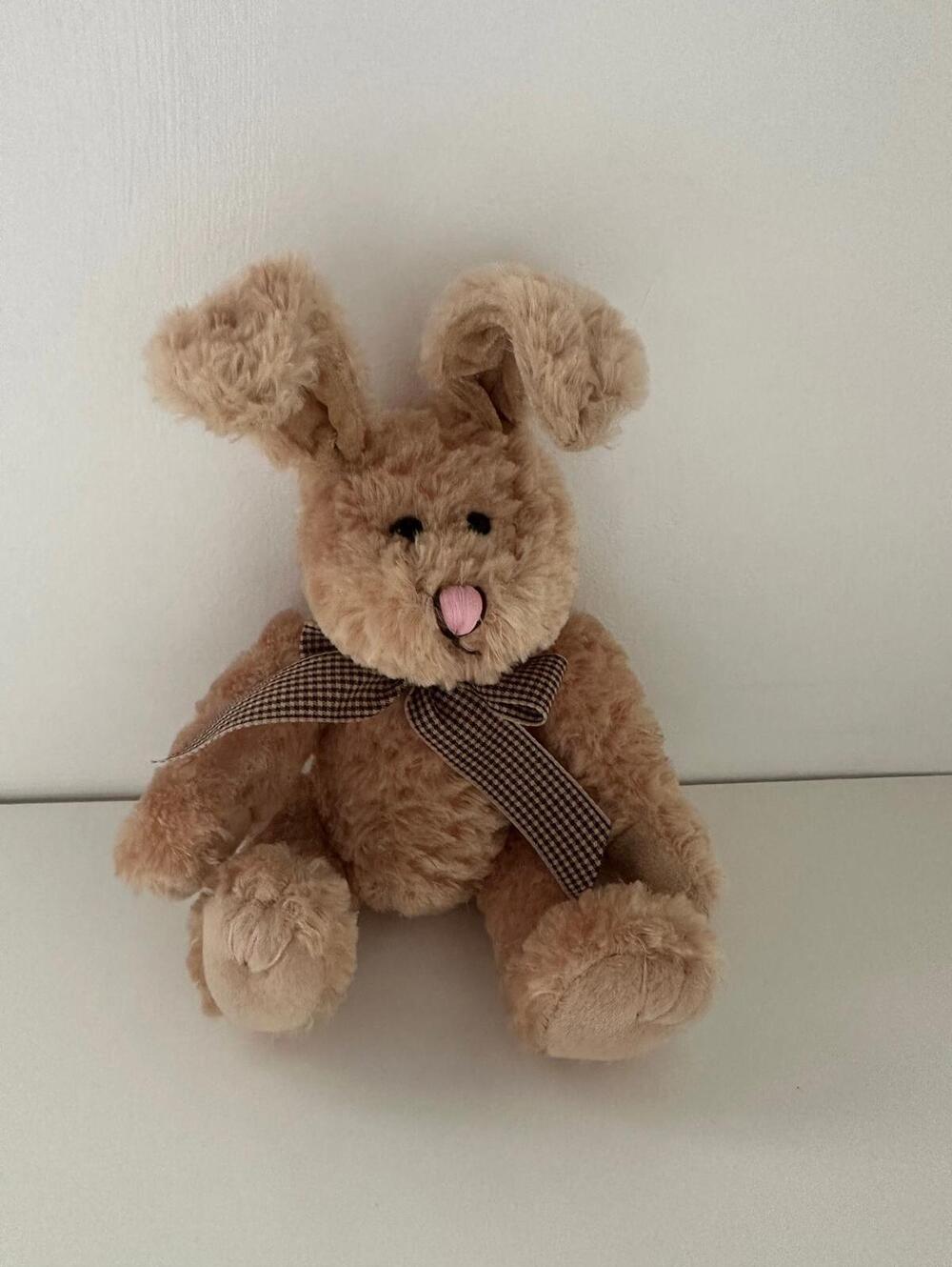 Chrisha Playful Plush Bunny Plush, Vintage New without Tags! (7 inch)